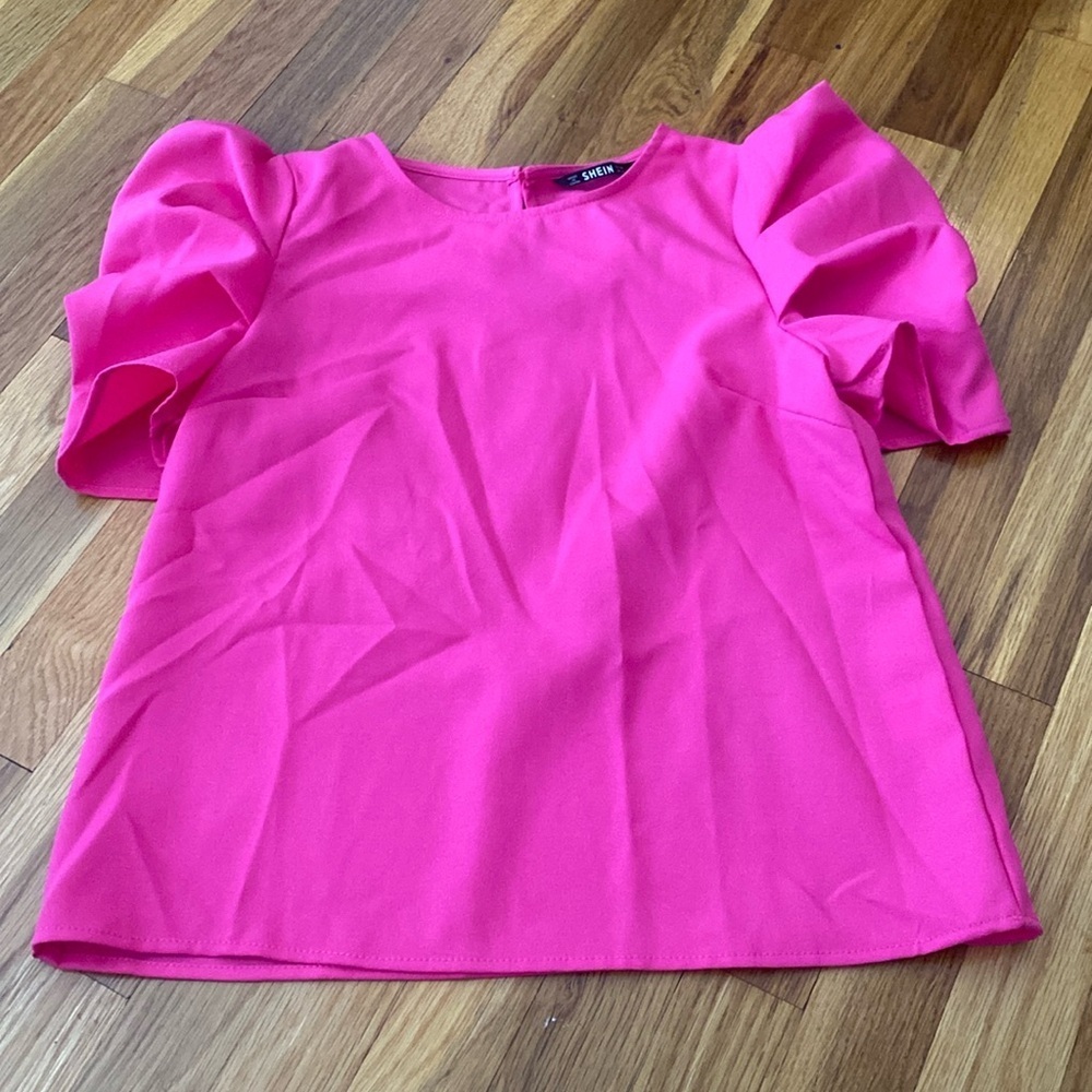 Shein Women’s Pink Puffed Sleeve T-Shirt Size XS